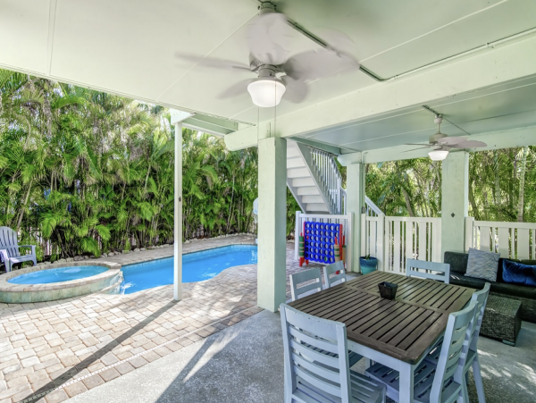 Bradenton Beach Four Bedroom Vacation Home with Pool & Spa